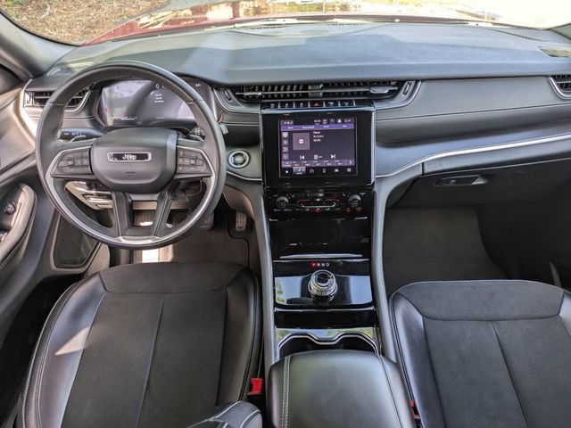 Used 2023 Jeep Grand Cherokee Altitude AWD/4WD image 21