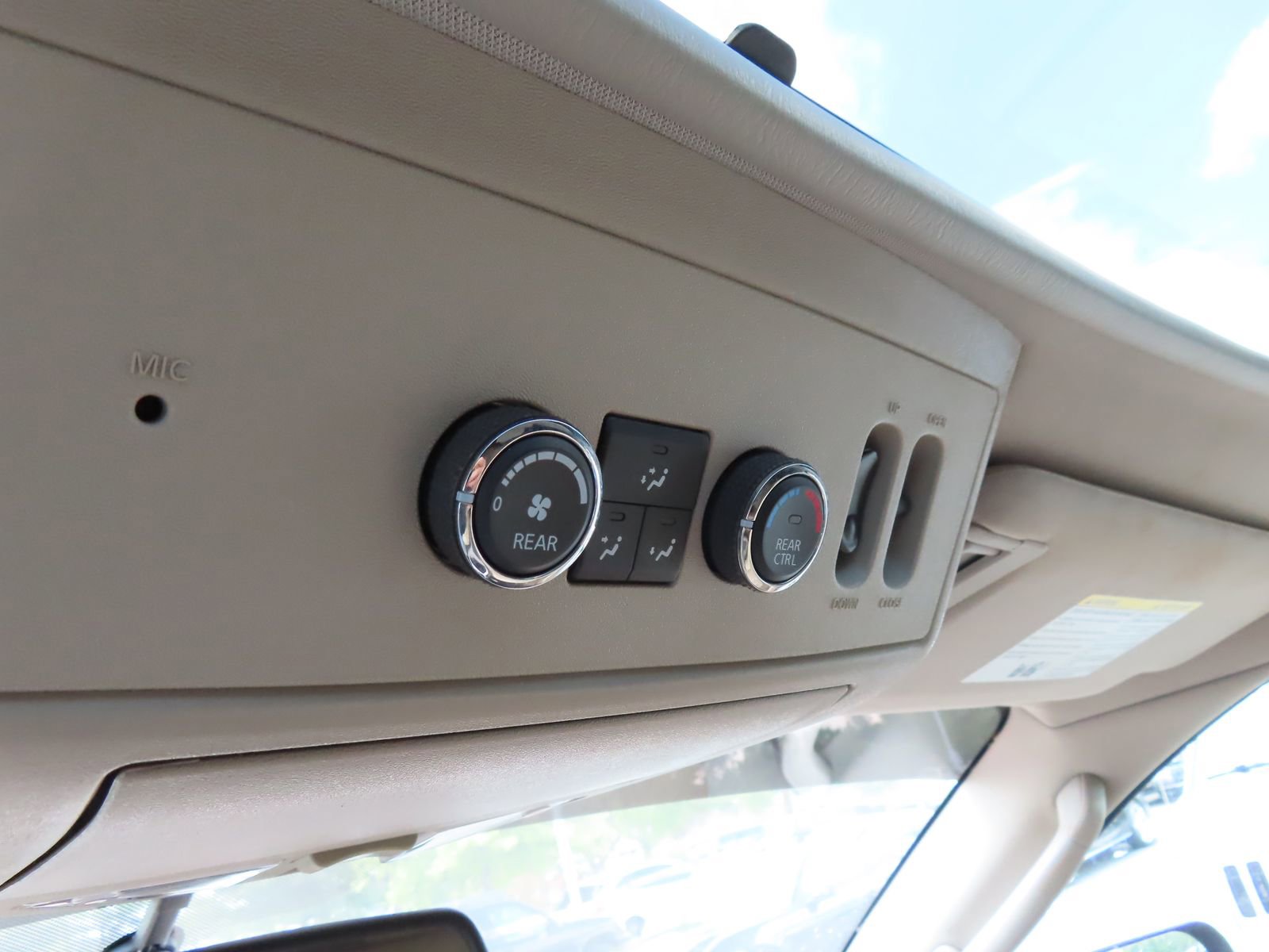 Used 2011 Nissan Armada Platinum AWD/4WD image 40