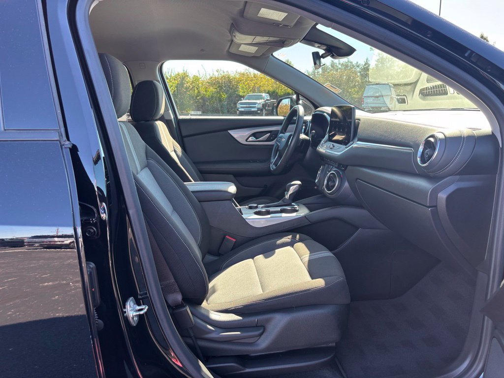 Used 2024 Chevrolet Blazer LT FWD image 21