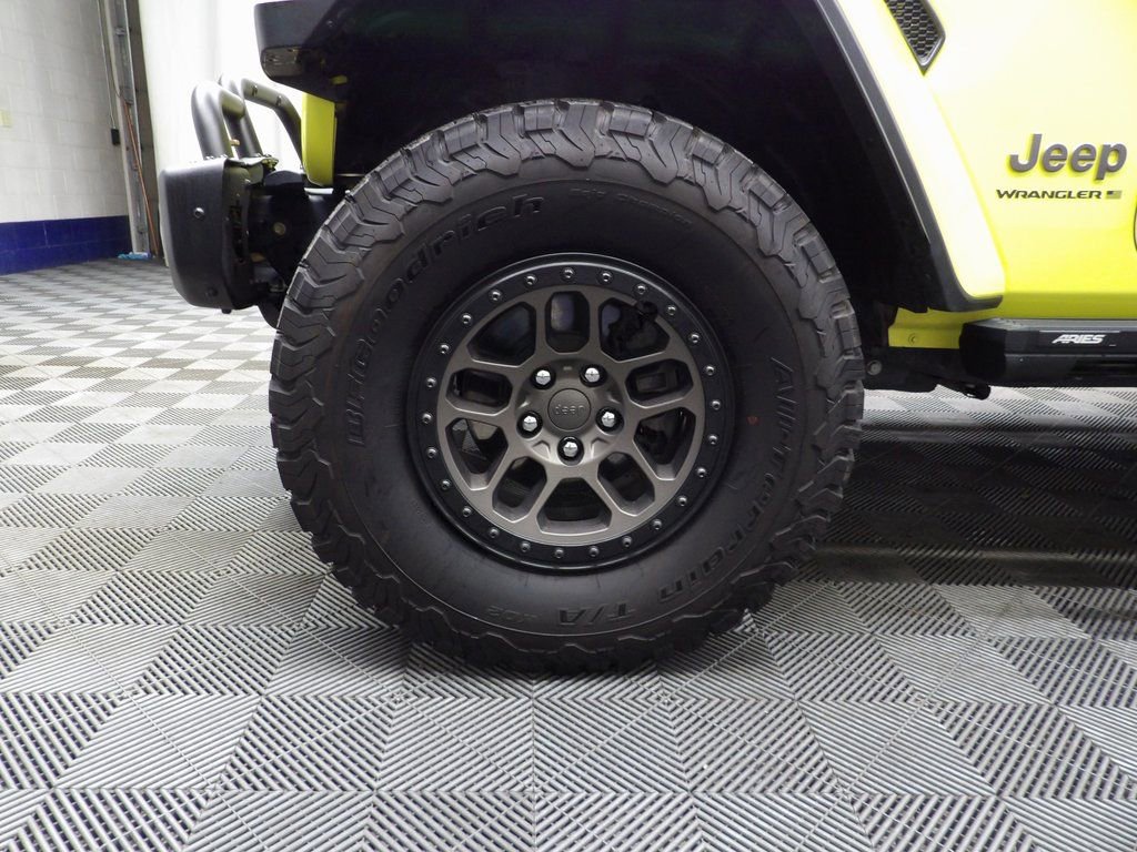 Used 2023 Jeep Wrangler Unlimited Rubicon 392 w/ Xtreme Recon 35" Tire Package image 7