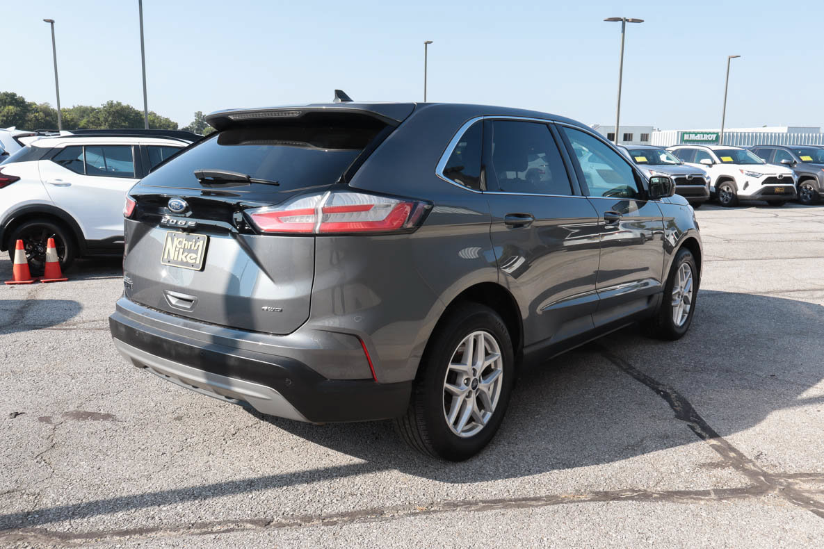 Used 2024 Ford Edge SEL AWD/4WD image 4