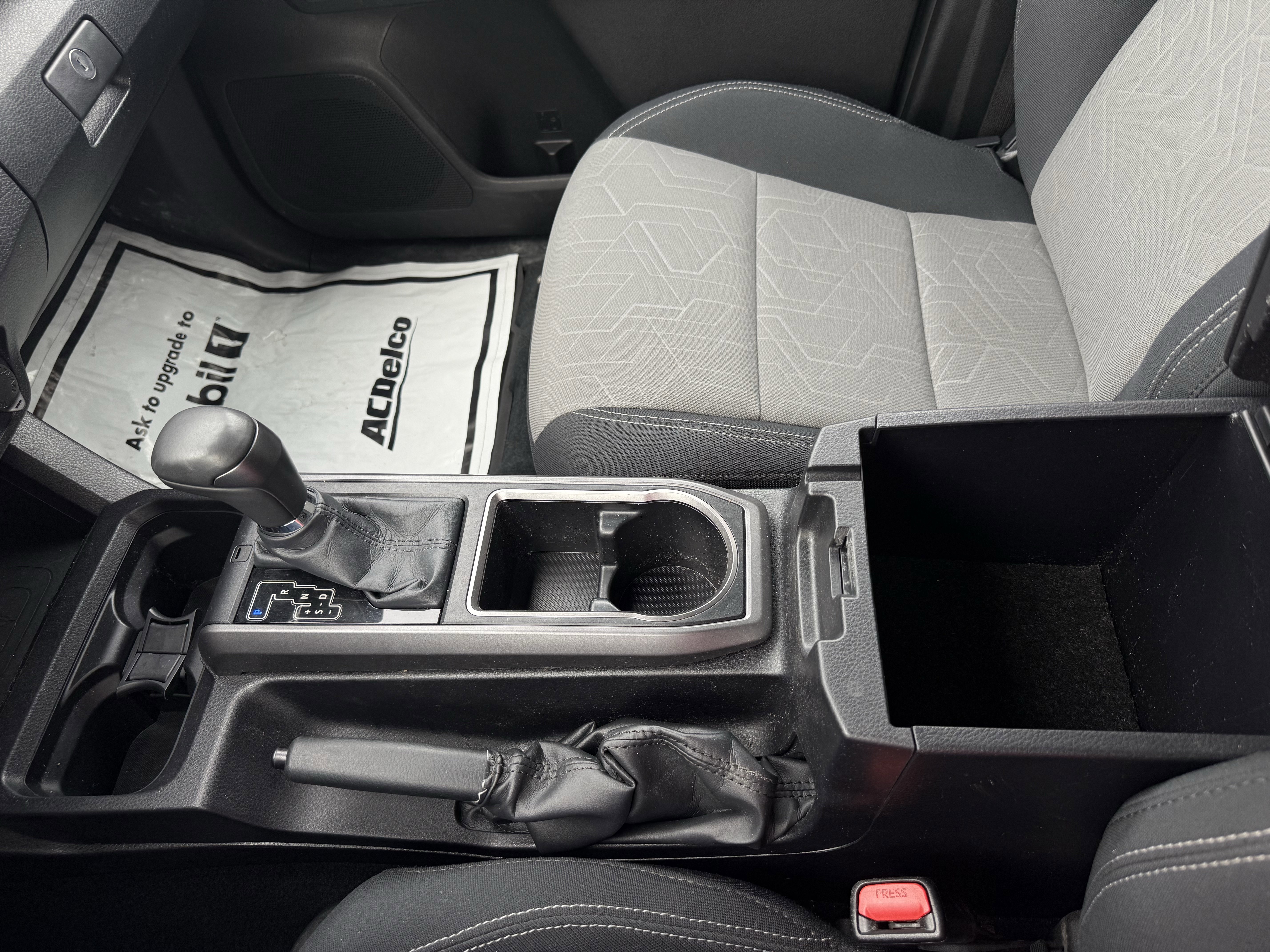 Used 2023 Toyota Tacoma TRD Off-Road image 24