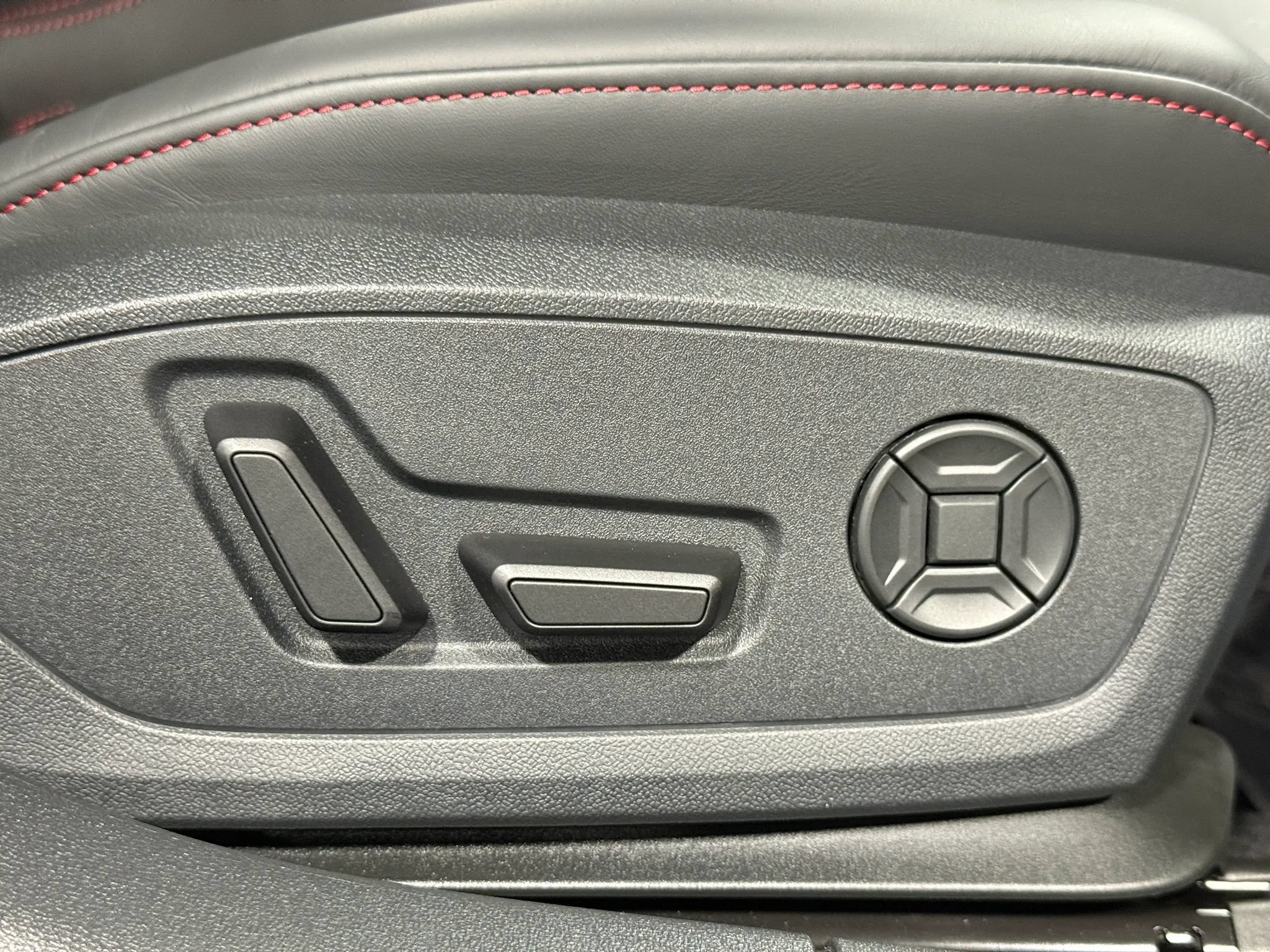 Used 2025 Audi S3 Premium Plus w/ Premium Plus Package AWD/4WD image 54