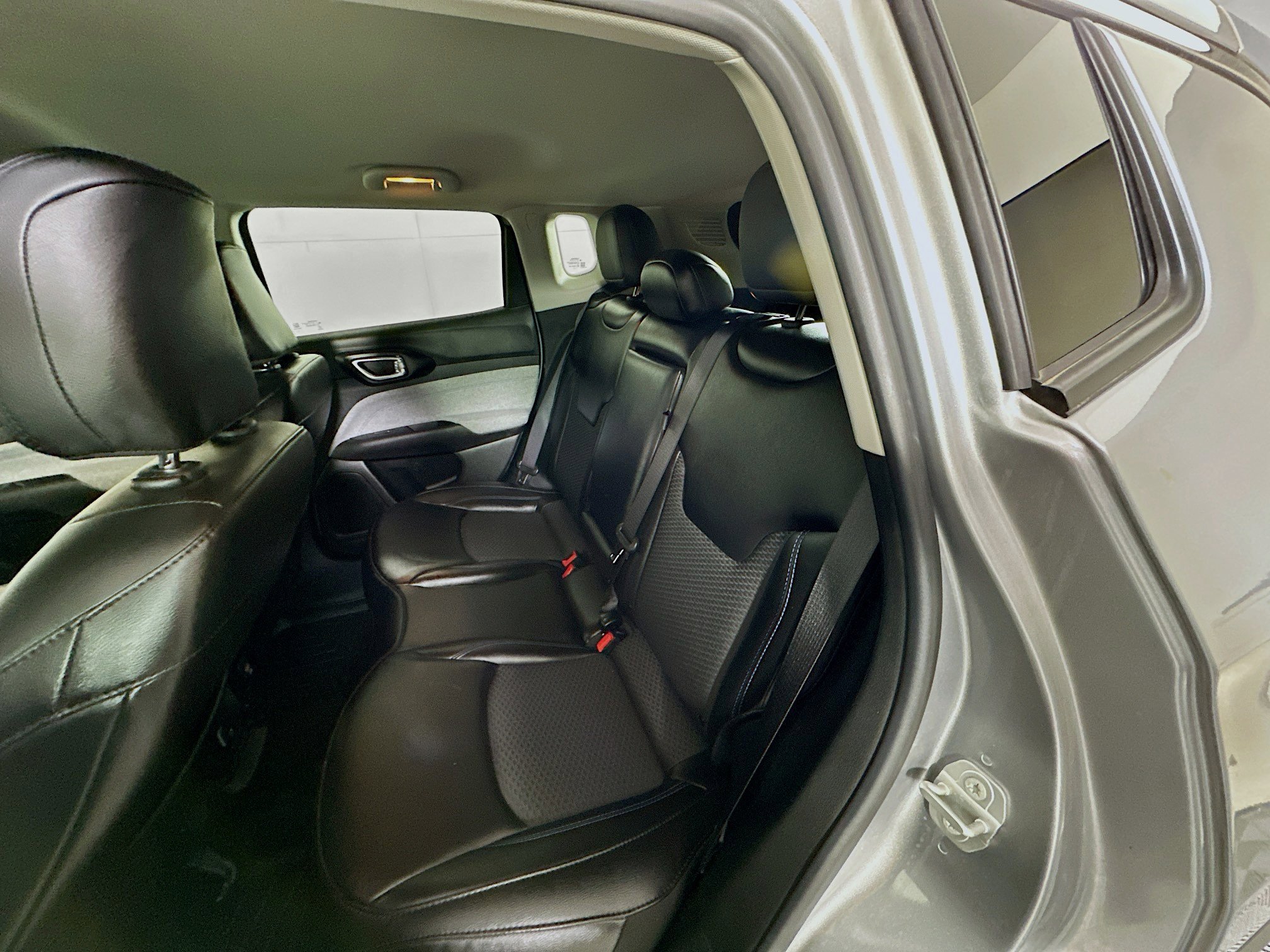 Used 2022 Jeep Compass Latitude image 26