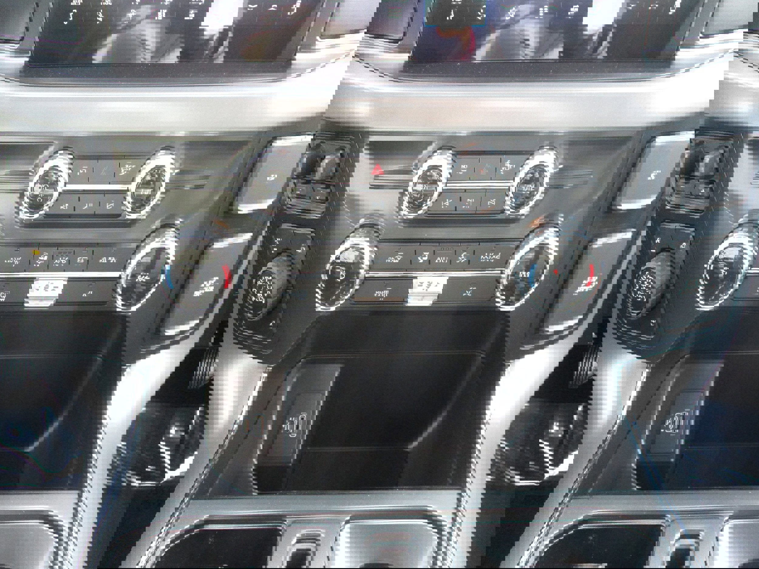 New 2026 Ford F150 XLT w/ Tow/Haul Package image 28