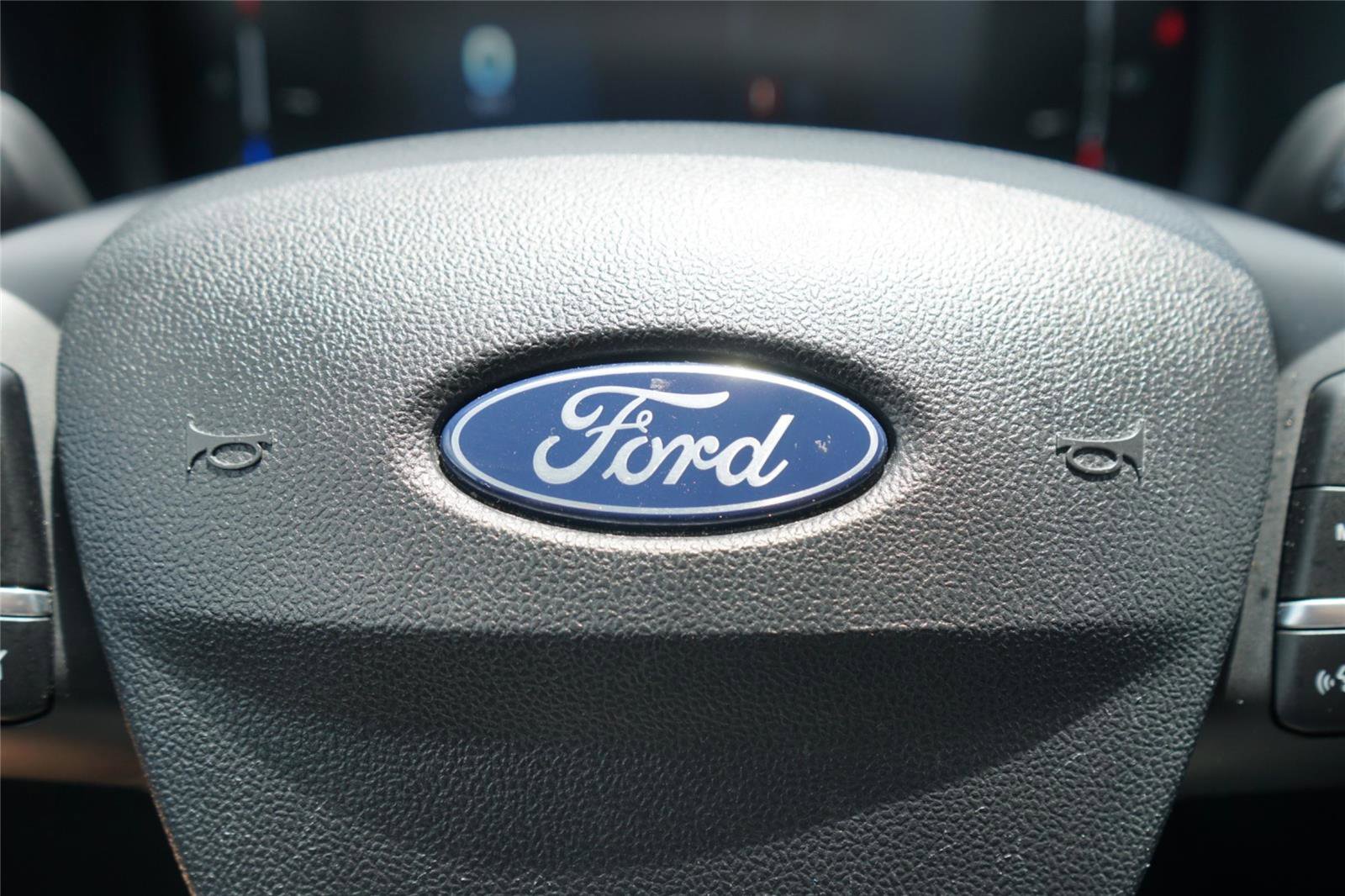 Certified 2025 Ford Maverick XLT w/ Equipment Group 301A AWD/4WD image 15