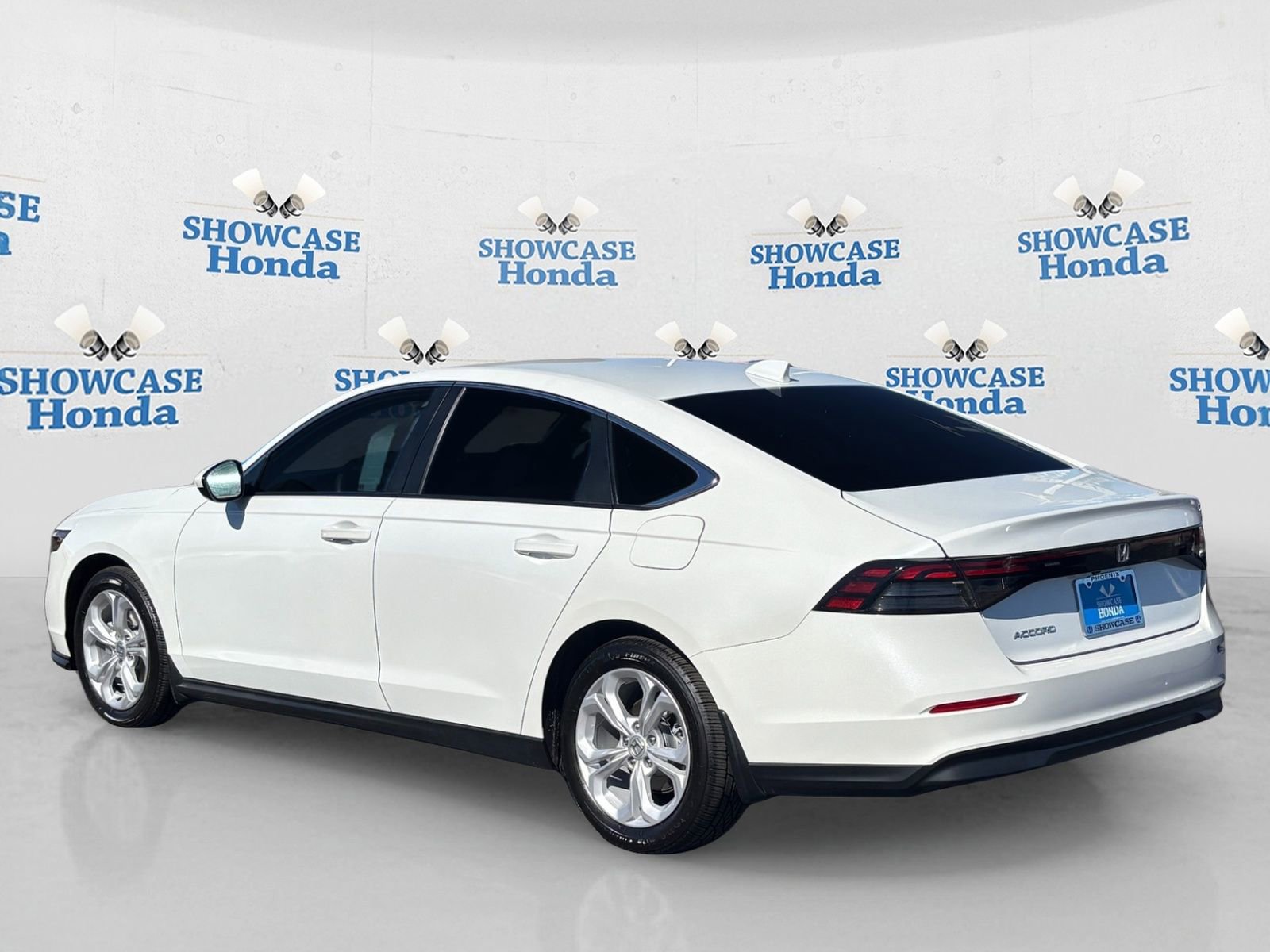 Certified 2023 Honda Accord LX image 5