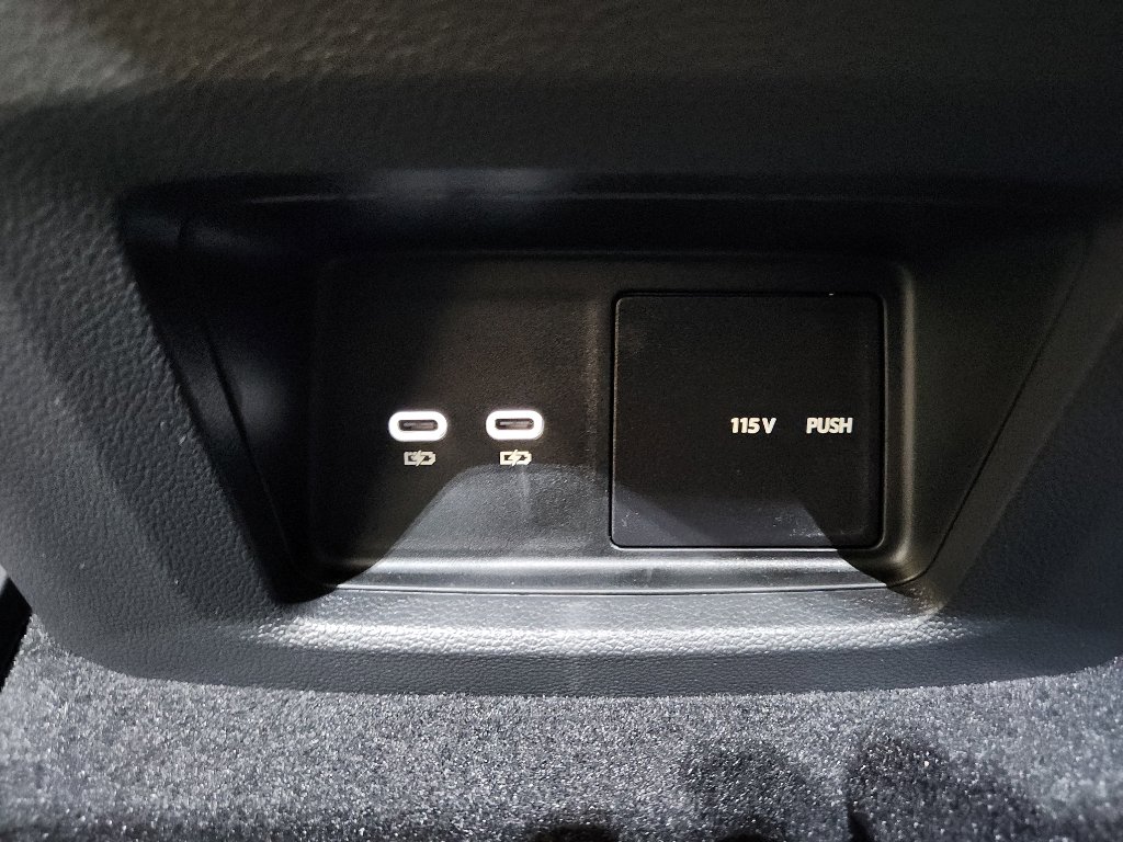 Certified 2025 Volkswagen Atlas Cross Sport SEL image 35