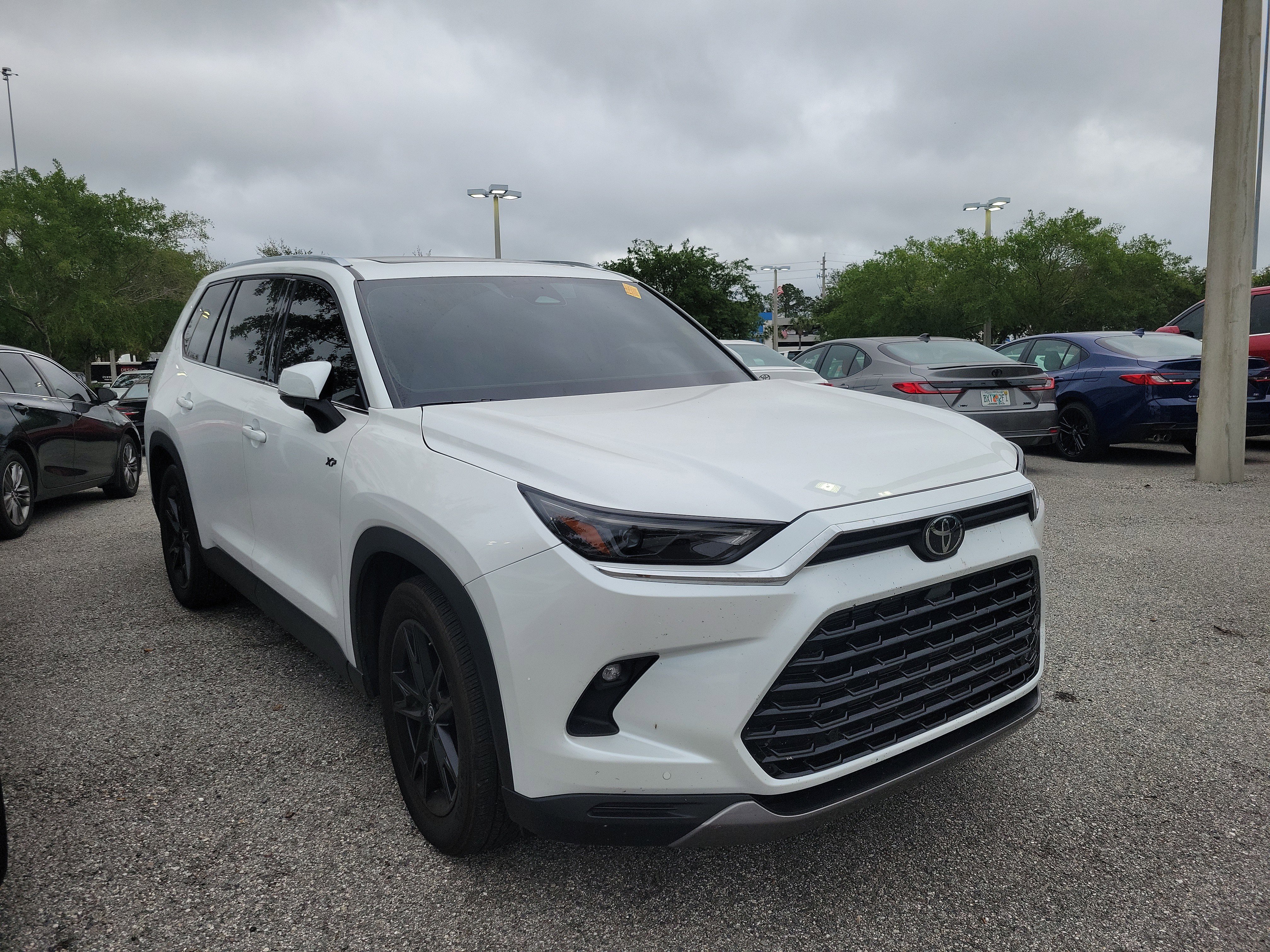Used 2025 Toyota Grand Highlander AWD Hybrid image 8