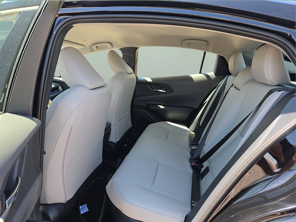 New 2027 Toyota Prius XLE FWD image 14
