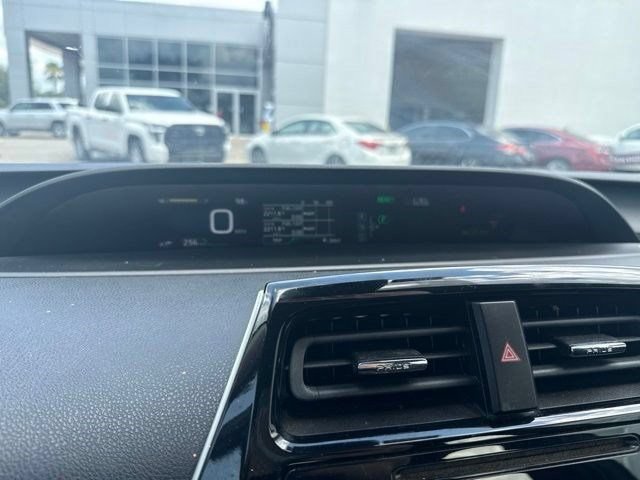 Used 2018 Toyota Prius Two w/ Prius Two Safety Plus Package FWD image 8