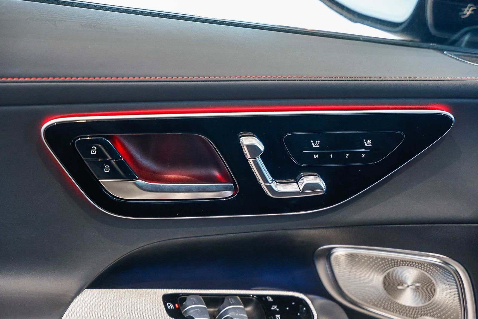 New 2025 Mercedes-Benz GLC 43 AMG 4MATIC image 22
