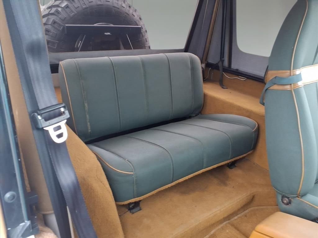 Used 1995 Jeep Wrangler SE image 20