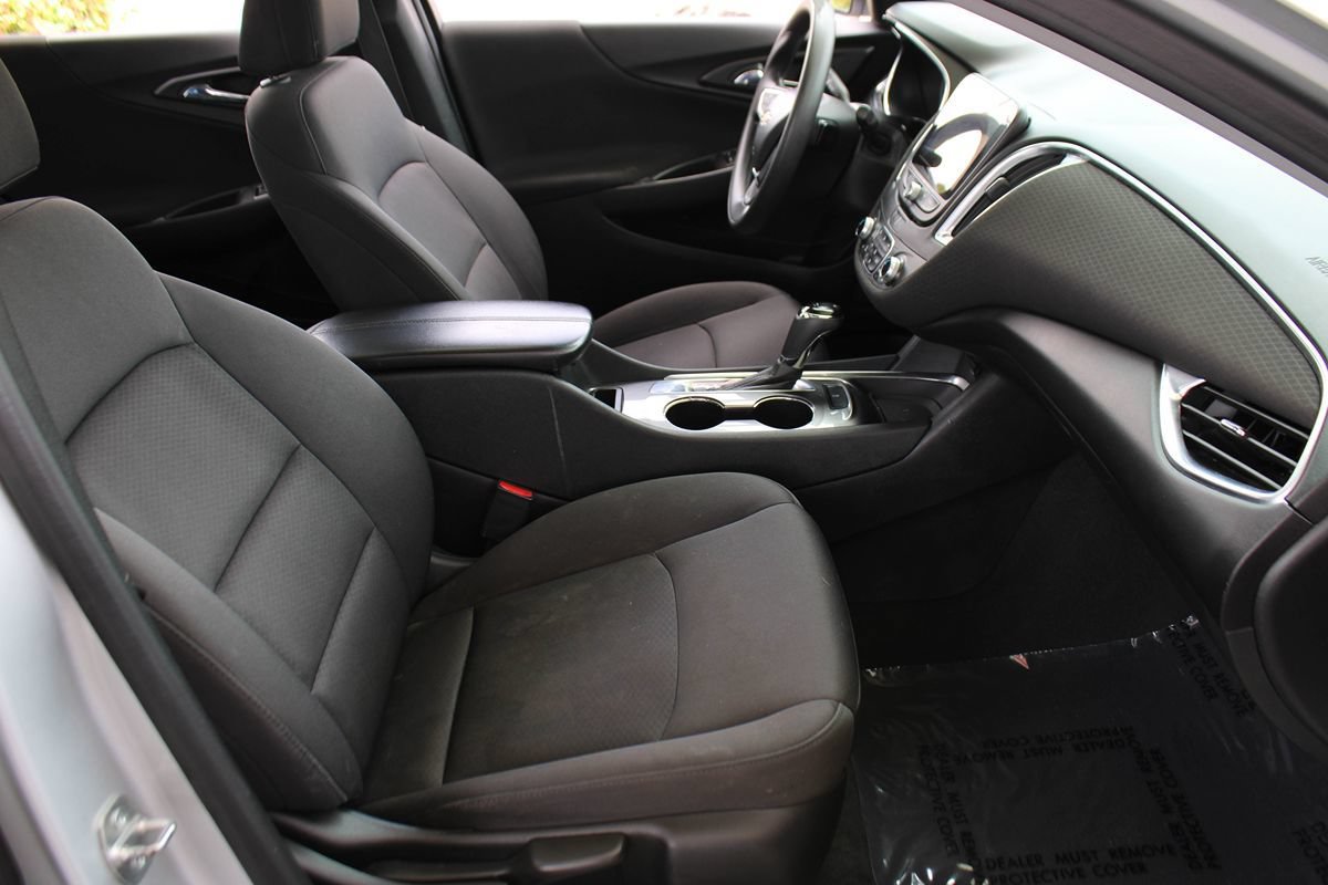 Used 2020 Chevrolet Malibu LT FWD image 20