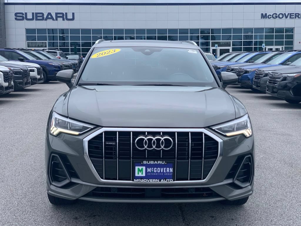 Used 2023 Audi Q3 2.0T Premium Plus w/ Premium Plus Package AWD/4WD image 2
