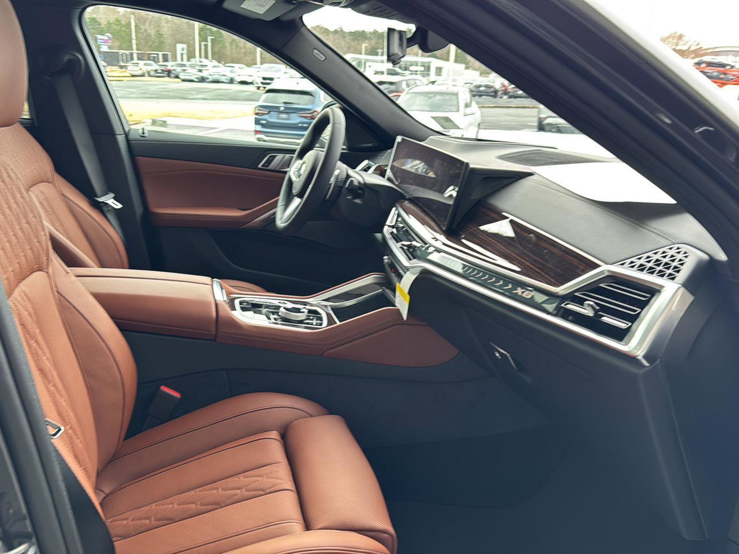 New 2026 BMW X6 xDrive40i w/ Executive Package image 9