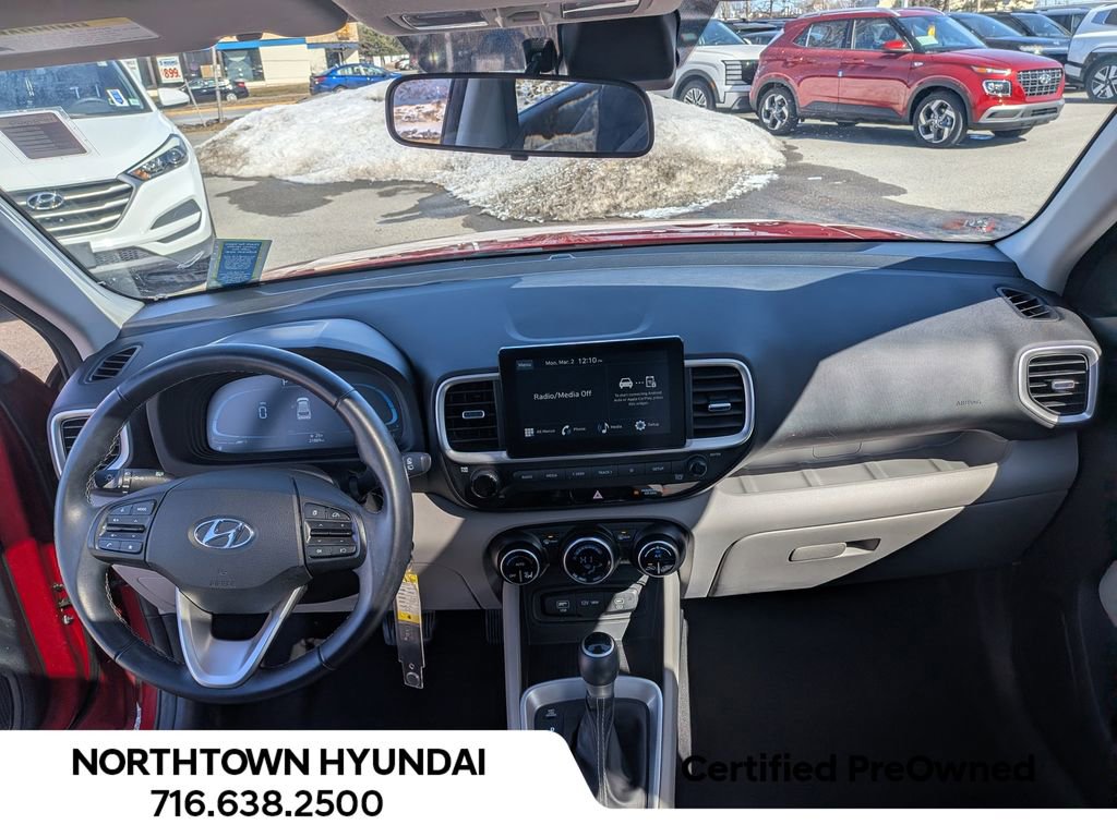Certified 2023 Hyundai Venue SEL image 7