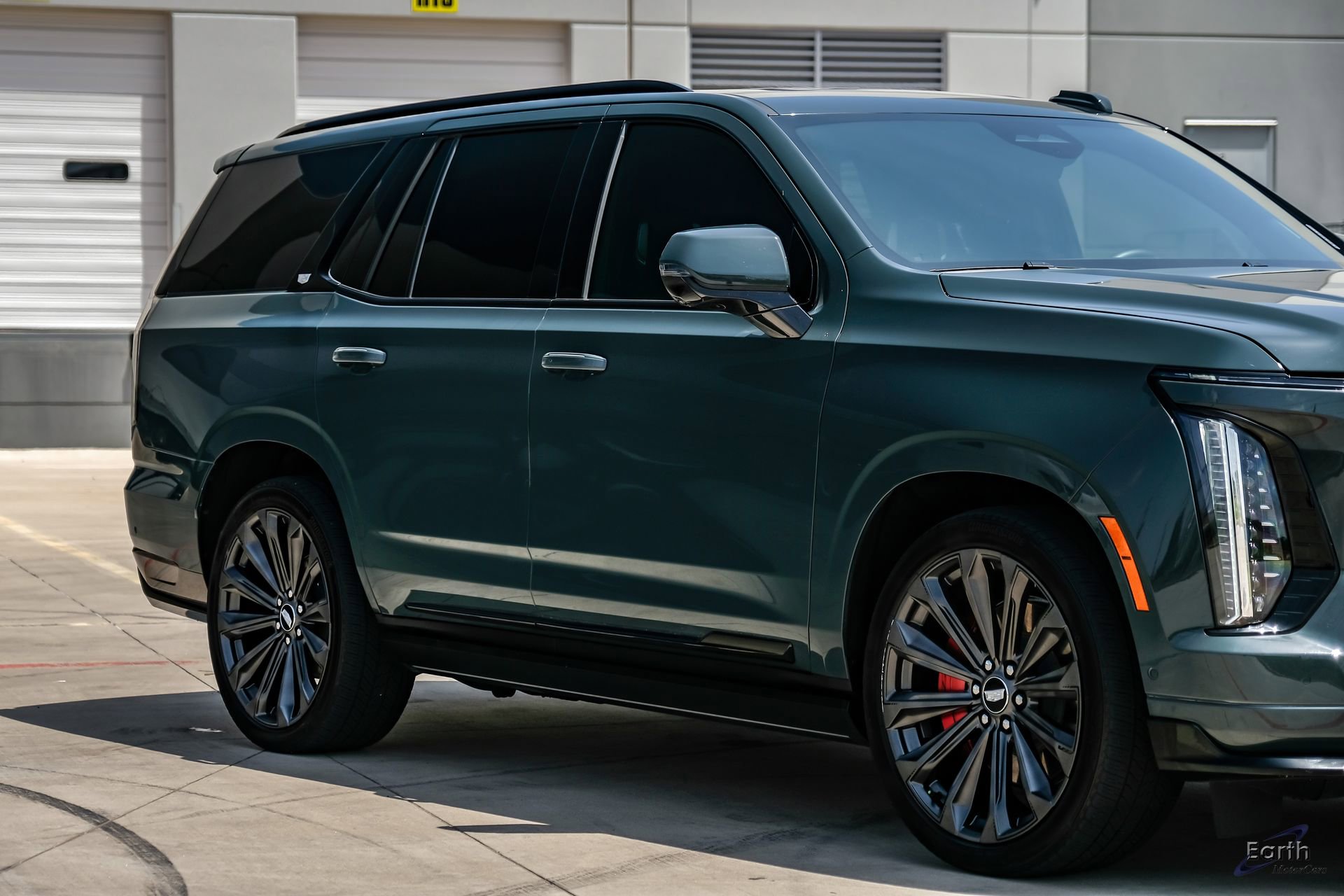 Used 2025 Cadillac Escalade V AWD/4WD image 25