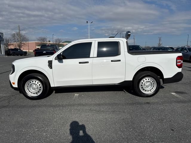 Used 2025 Ford Maverick XL image 2