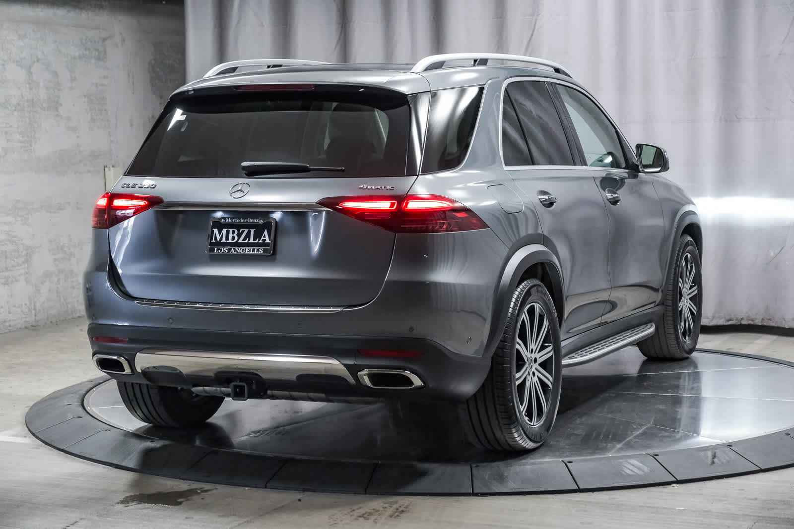 Used 2026 Mercedes-Benz GLE 350 4MATIC image 4