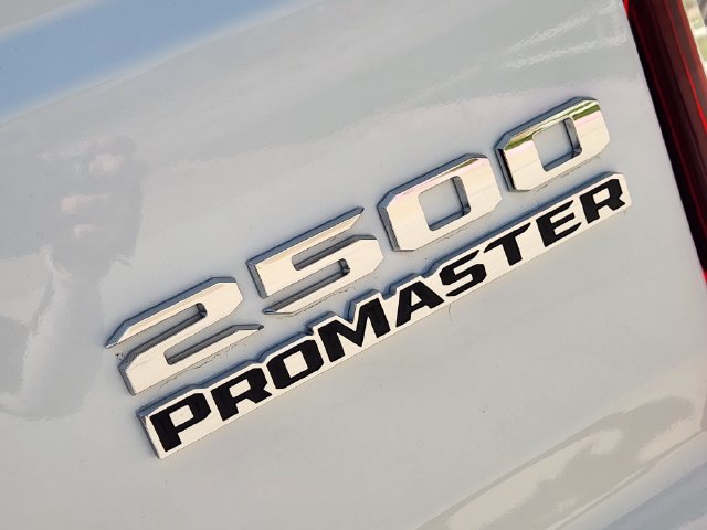 Used 2025 RAM ProMaster 2500 FWD image 12