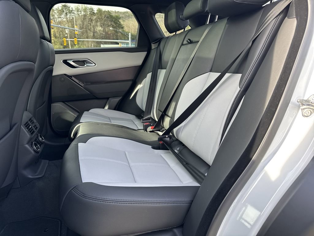New 2026 Land Rover Range Rover Velar Dynamic SE image 11