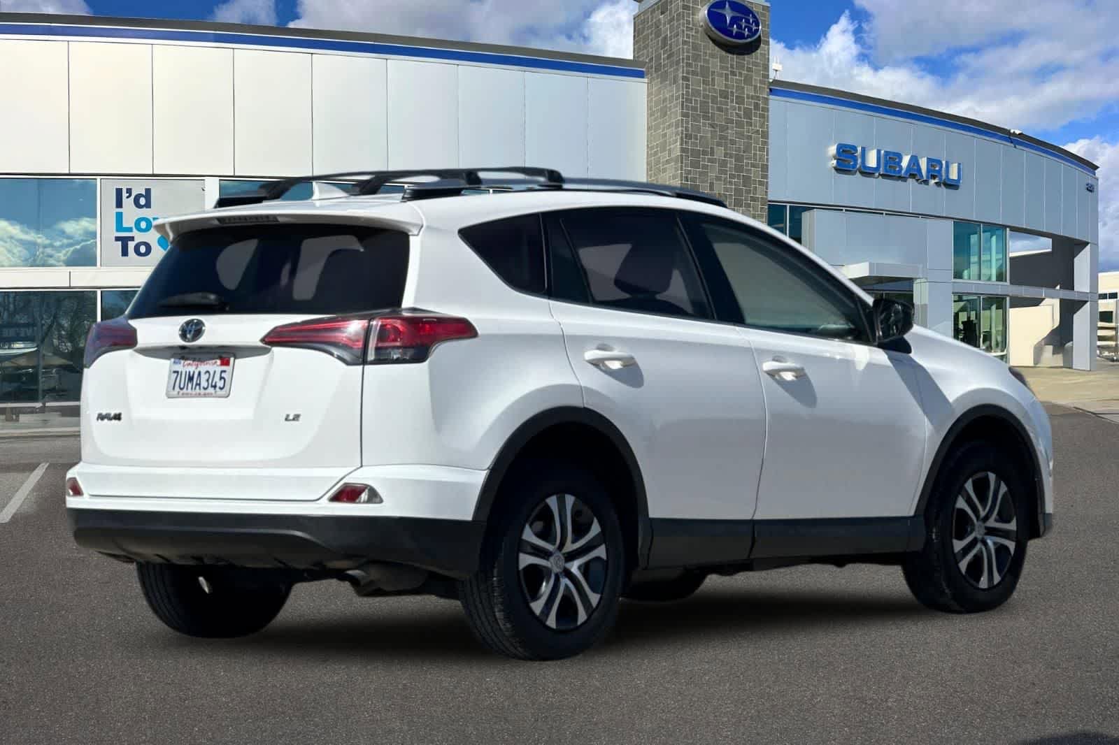 Used 2016 Toyota RAV4 LE FWD video 2