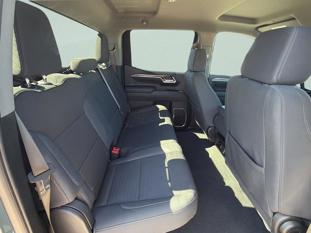 Used 2025 Chevrolet Silverado 1500 LT image 13