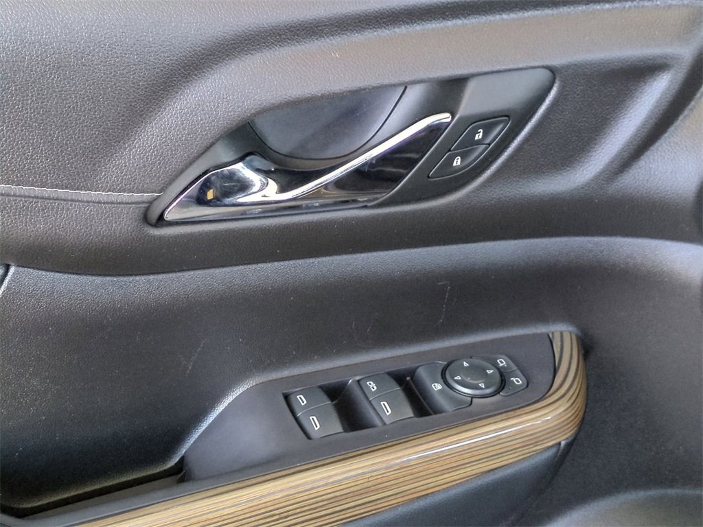 Certified 2022 GMC Acadia SLE w/ Elevation Edition image 17