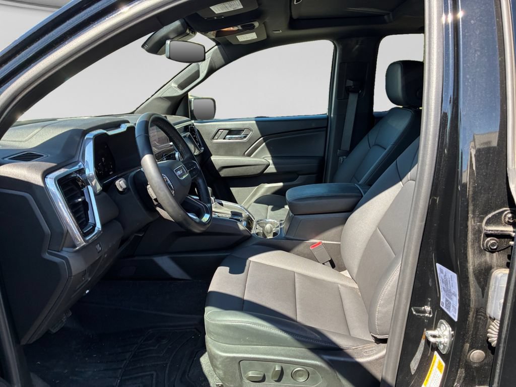 Used 2025 GMC Canyon Elevation w/ Convenience Package AWD/4WD image 18