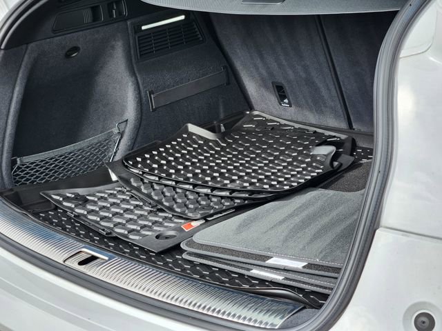 Used 2022 Audi SQ5 Premium w/ Convenience Package image 30