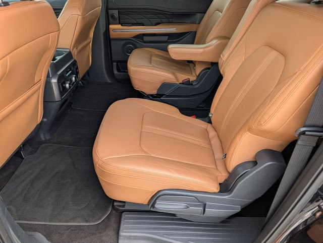 Used 2023 Ford Expedition Max Platinum AWD/4WD image 33