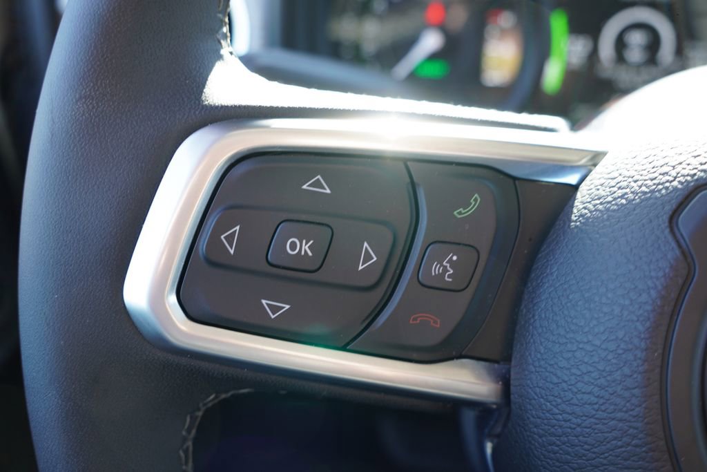 Certified 2025 Jeep Wrangler Unlimited Sahara w/ Safety Group image 29