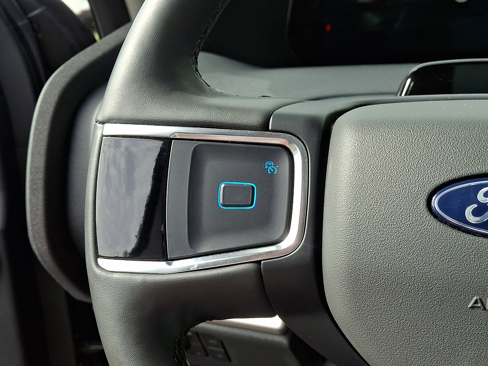 Certified 2025 Ford Expedition Max Active AWD/4WD image 23