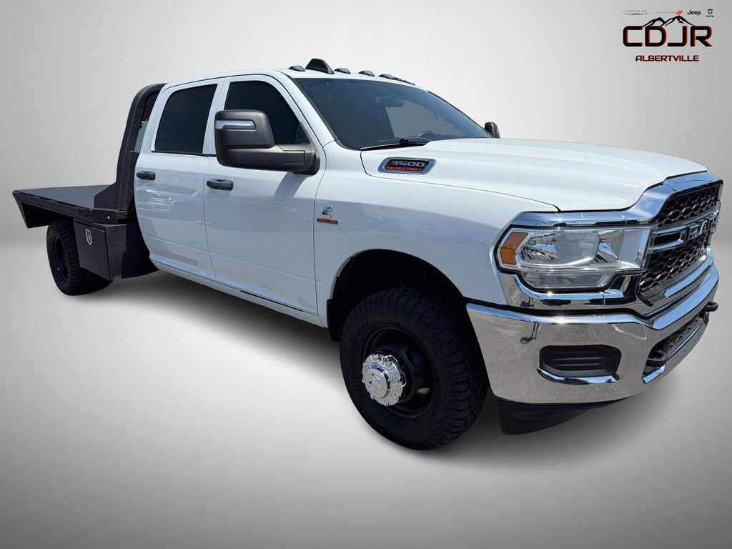 Used 2024 RAM 3500 Tradesman w/ Chrome Appearance Group AWD/4WD image 1
