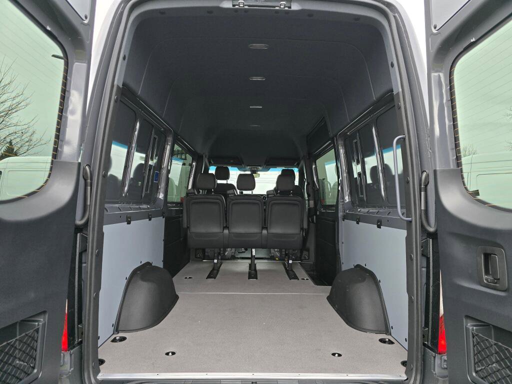 New 2026 Mercedes-Benz Sprinter 2500 image 21