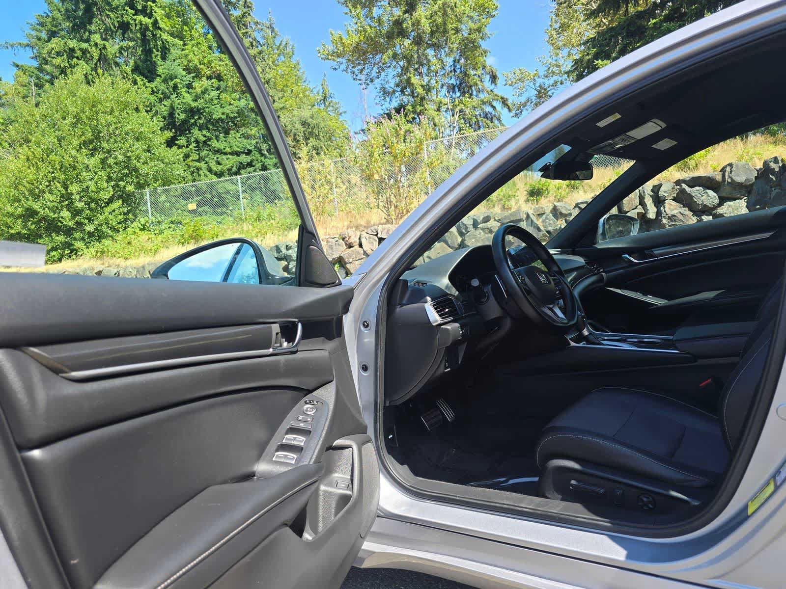 Used 2020 Honda Accord Sport image 21
