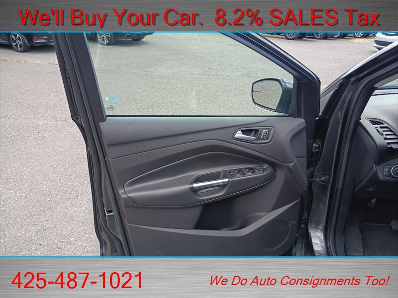 Used 2017 Ford Escape SE AWD/4WD image 9