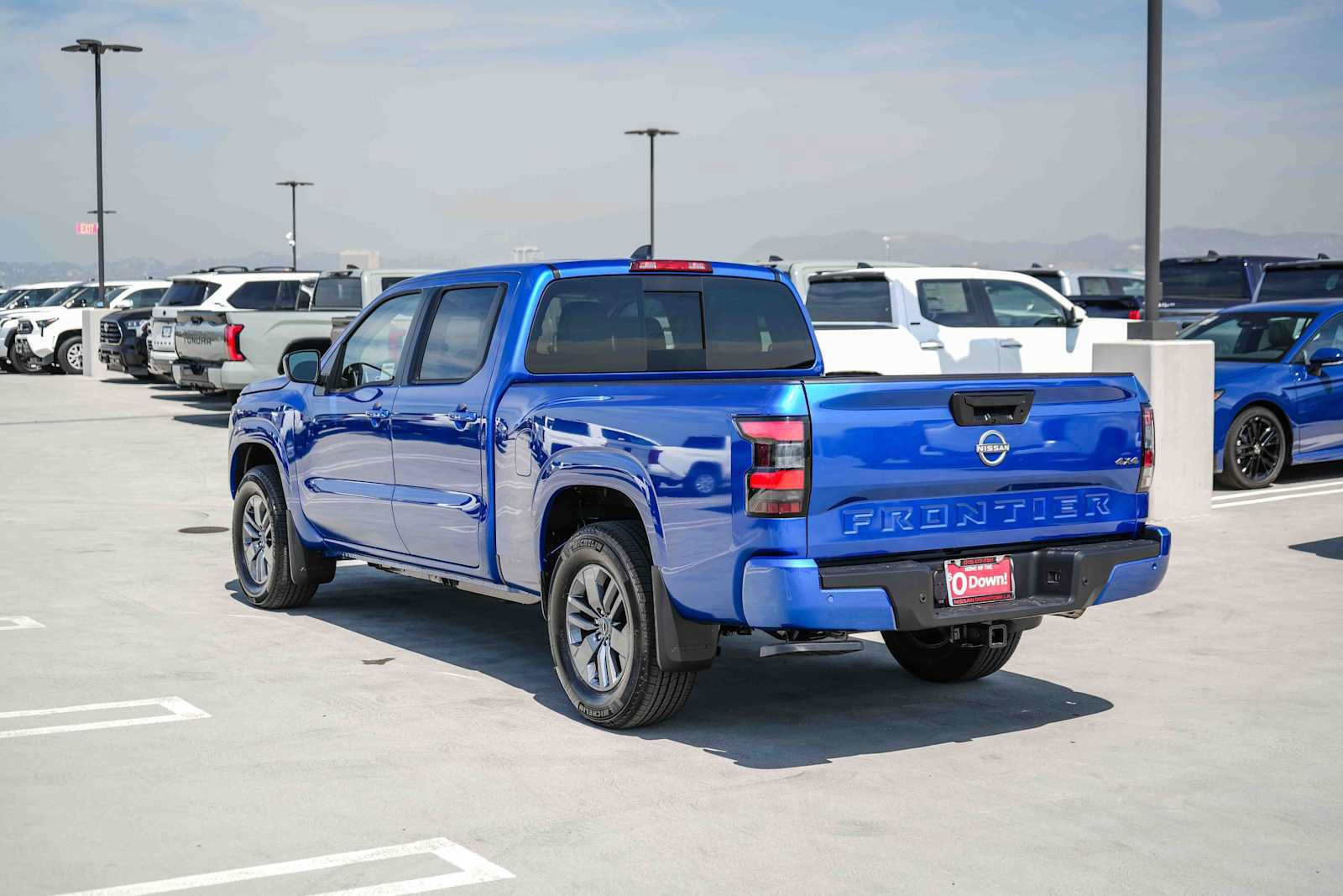 Used 2026 Nissan Frontier SV w/ Tow Package AWD/4WD image 8