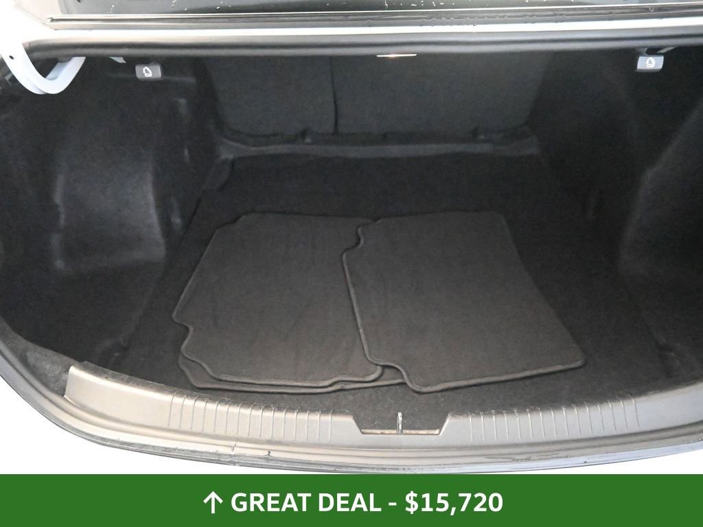 Used 2023 Chevrolet Malibu LT image 21