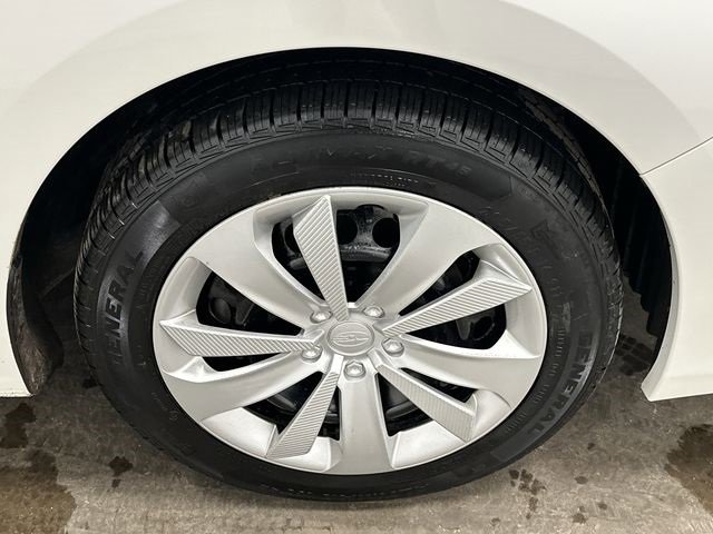 Certified 2023 Subaru Impreza 2.0i image 5