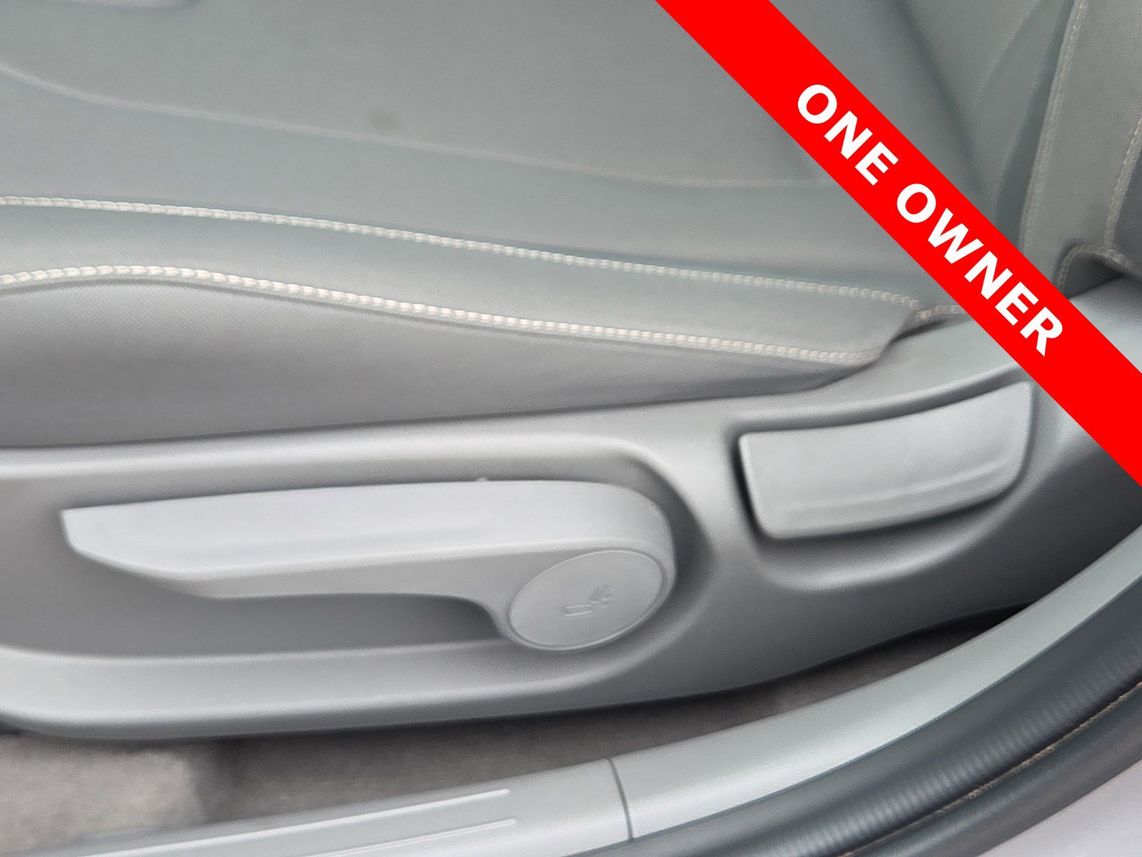 Used 2024 Hyundai Elantra SEL image 14