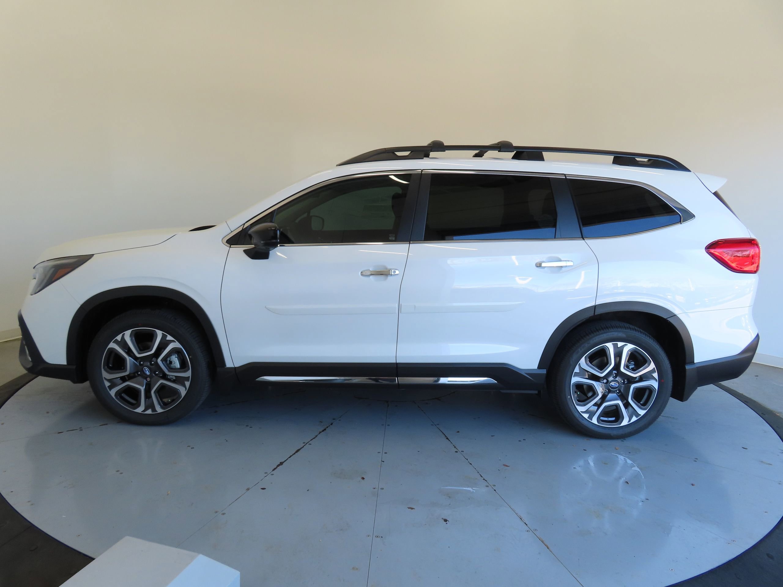 New 2026 Subaru Ascent Touring image 9