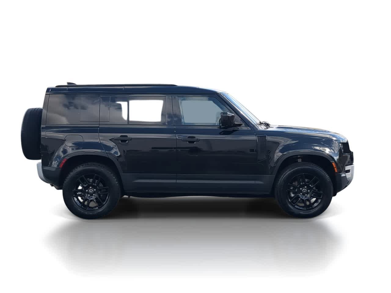 Used 2025 Land Rover Defender 110 S AWD/4WD image 9