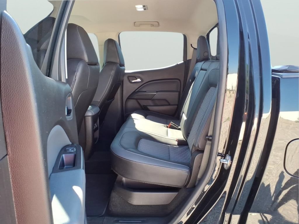 Used 2017 Chevrolet Colorado Z71 AWD/4WD image 32