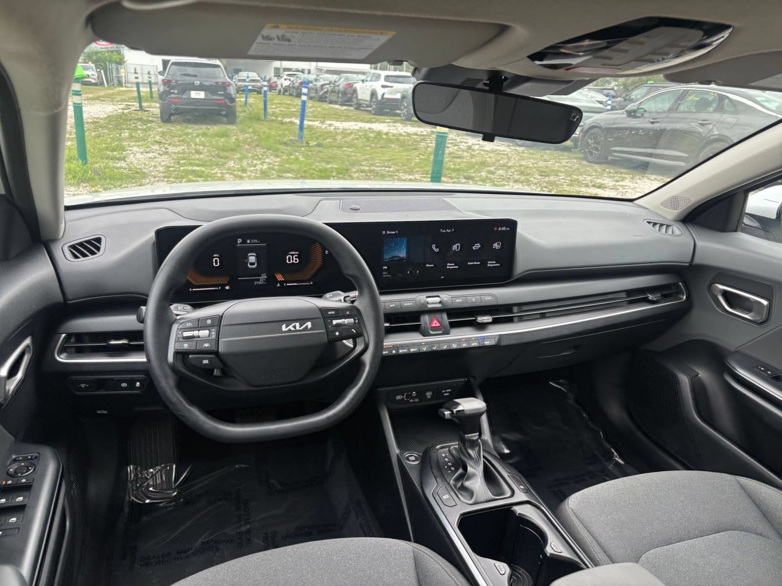 Used 2025 Kia K4 FWD image 35