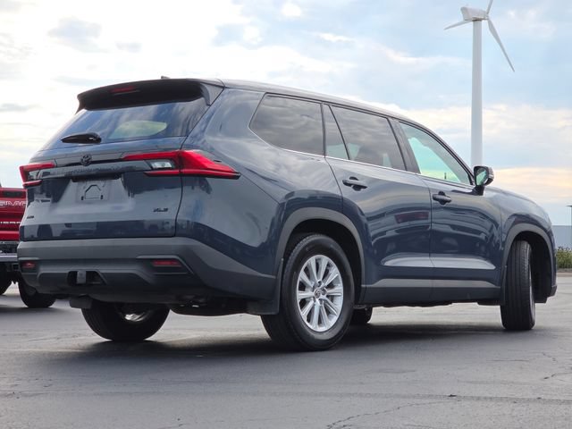 Used 2024 Toyota Grand Highlander AWD image 16
