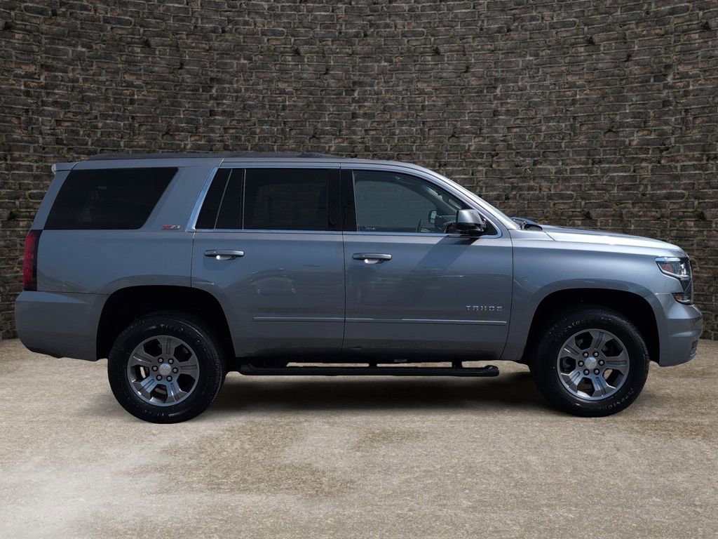 Used 2019 Chevrolet Tahoe LT w/ Luxury Package AWD/4WD image 3