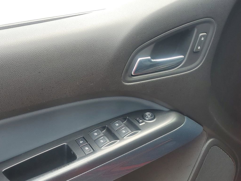 Used 2018 Chevrolet Colorado Z71 AWD/4WD image 24