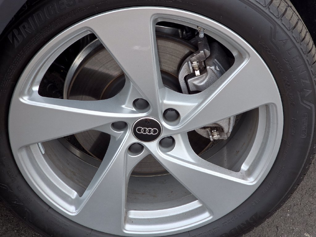 Used 2025 Audi Q5 Premium Plus w/ Premium Plus AWD/4WD image 23